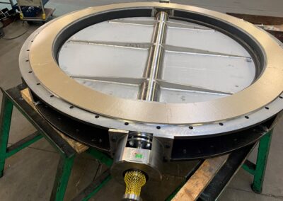 Fabricage en montage van gas afvoerklep